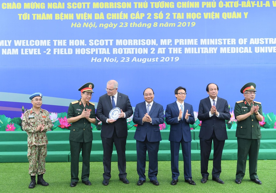 Thủ tướng Việt Nam - Australia thăm “bệnh viện dã chiến”, trường đua xe F1 - 5 Thủ tướng Việt Nam - Australia thăm “bệnh viện dã chiến”, trường đua xe F1 - 5