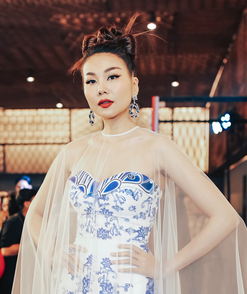 Mỹ Tâm cuốn hút khi tái xuất trên thảm đỏ - 6 Mỹ Tâm cuốn hút khi tái xuất trên thảm đỏ - 6