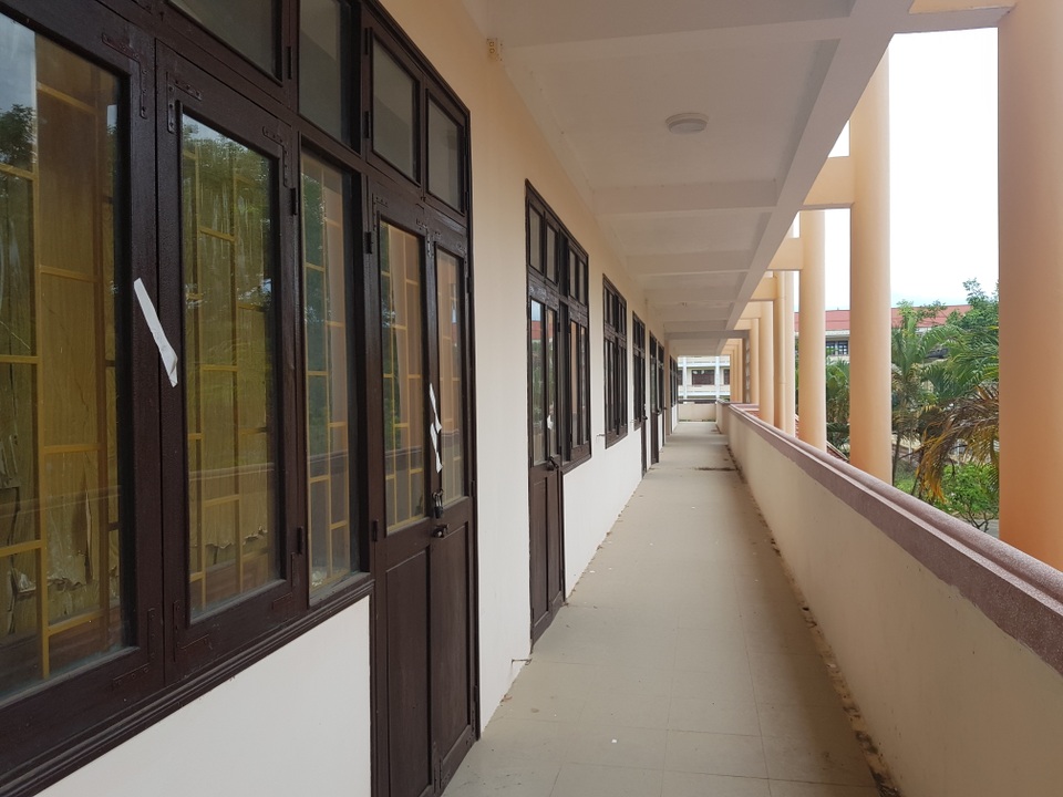 Ngôi trường Sư phạm đìu hiu, lớp học lèo tèo hơn chục sinh viên! - 7 Ngôi trường Sư phạm đìu hiu, lớp học lèo tèo hơn chục sinh viên! - 7