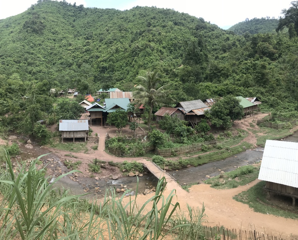 Na Kho khao khát một cây cầu giữa đại ngàn heo hút - 2 Na Kho khao khát một cây cầu giữa đại ngàn heo hút - 2