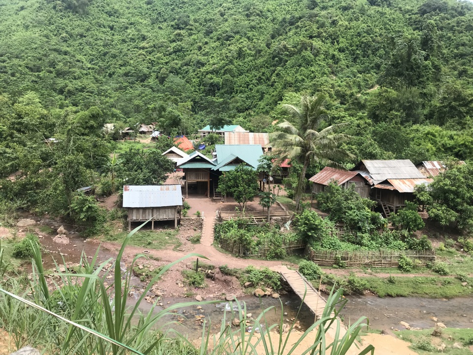 Na Kho khao khát một cây cầu giữa đại ngàn heo hút - 3 Na Kho khao khát một cây cầu giữa đại ngàn heo hút - 3