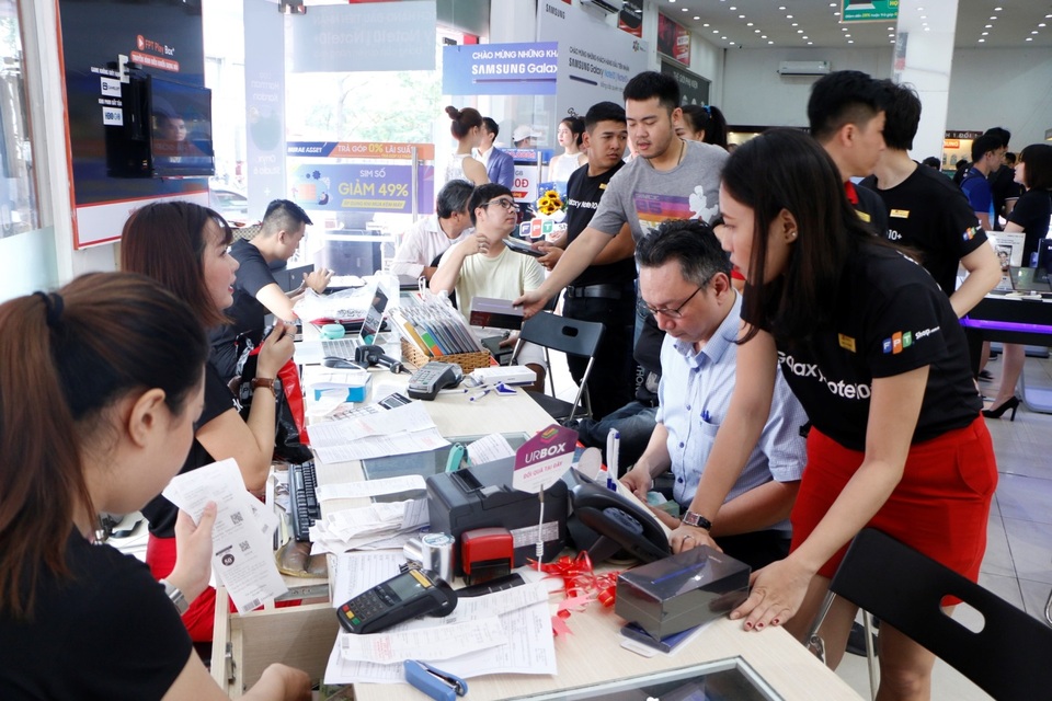 FPT Shop ‘bội thu’ đơn hàng Galaxy Note10 | Note10+ - 1 FPT Shop ‘bội thu’ đơn hàng Galaxy Note10 | Note10+ - 1