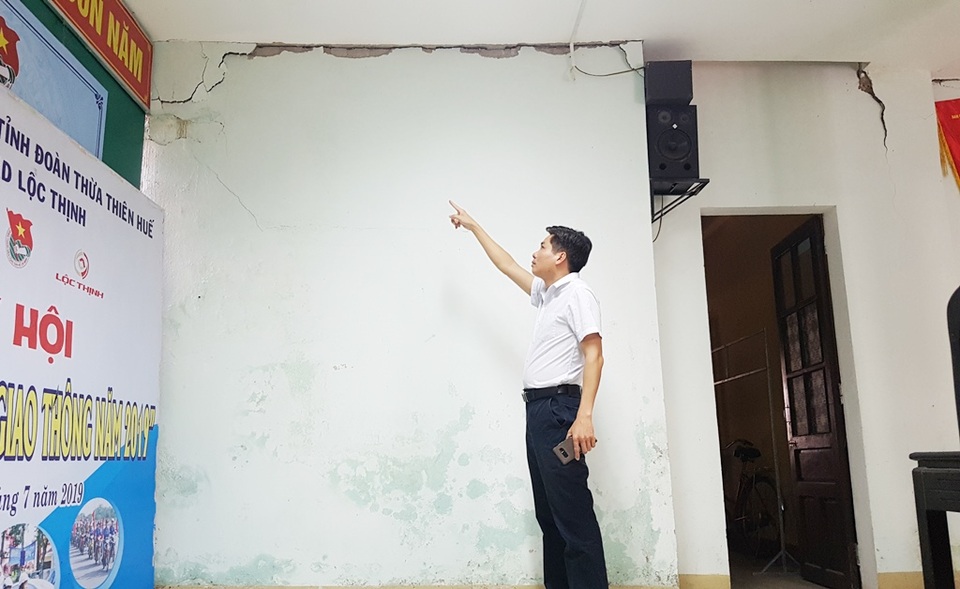 Thành Đoàn Huế kêu cứu vì trụ sở bất ngờ nứt toác, nguy cơ đổ sập! - 6 Thành Đoàn Huế kêu cứu vì trụ sở bất ngờ nứt toác, nguy cơ đổ sập! - 6