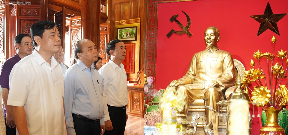 Thủ tướng thăm và làm việc tại Thái Nguyên, Bắc Kạn - 3 Thủ tướng thăm và làm việc tại Thái Nguyên, Bắc Kạn - 3