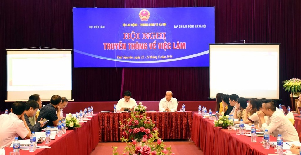 Sớm nghiên cứu việc hạn chế nguy cơ sa thải hàng loạt người lao động - 1 Sớm nghiên cứu việc hạn chế nguy cơ sa thải hàng loạt người lao động - 1