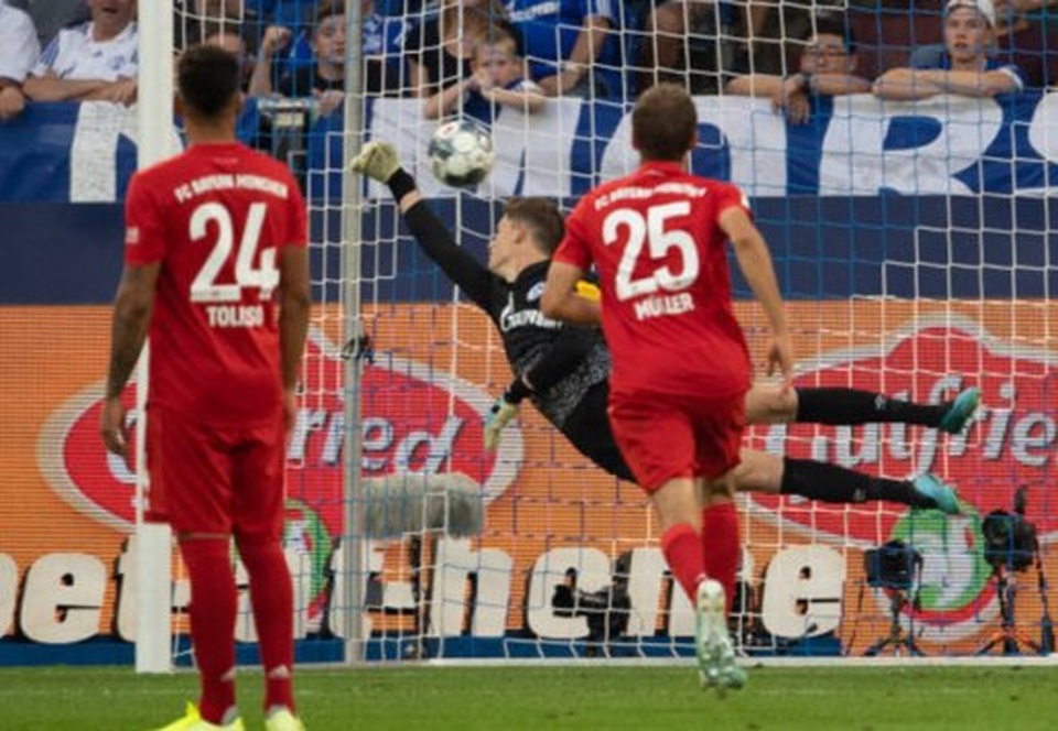 Lewandowski lập hattrick, Bayern Munich vùi dập Schalke - 3 Lewandowski lập hattrick, Bayern Munich vùi dập Schalke - 3