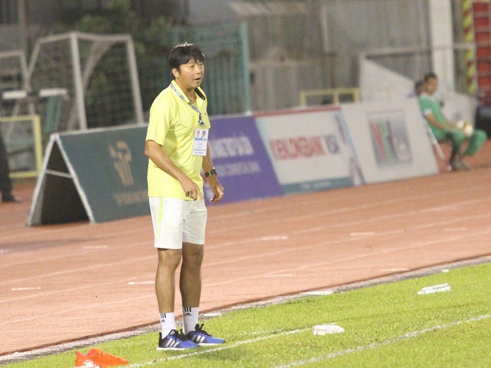 HLV Lê Huỳnh Đức “tố” HA Gia Lai đá không đẹp - 1 HLV Lê Huỳnh Đức “tố” HA Gia Lai đá không đẹp - 1