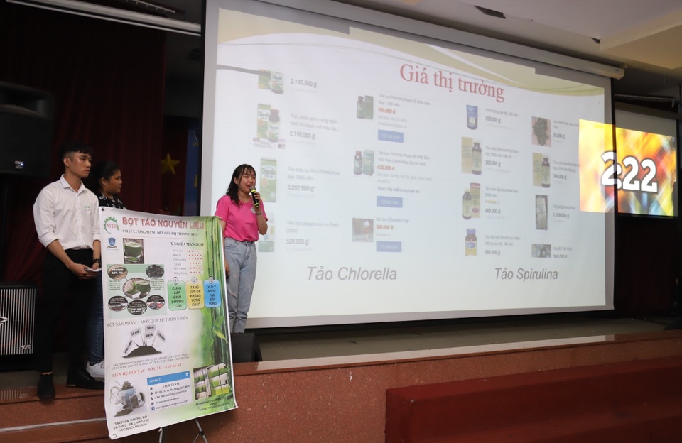 Chế phẩm từ tảo giúp nhóm sinh viên giành 160 triệu đồng cuộc thi khởi nghiệp - 1 Chế phẩm từ tảo giúp nhóm sinh viên giành 160 triệu đồng cuộc thi khởi nghiệp - 1