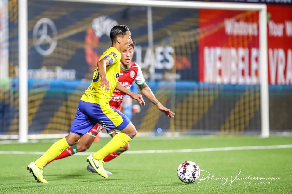 CĐV Việt Nam thất vọng vì Công Phượng bị bỏ rơi ở Bỉ - 12 CĐV Việt Nam thất vọng vì Công Phượng bị bỏ rơi ở Bỉ - 12