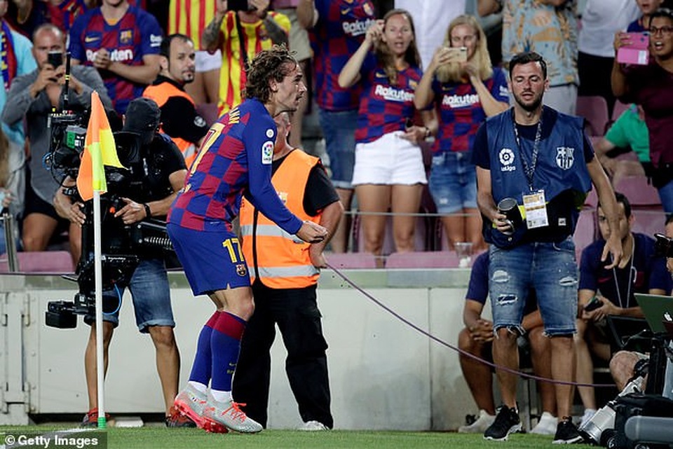 Barcelona 5-2 Betis: Cú đúp của Griezmann - 2 Barcelona 5-2 Betis: Cú đúp của Griezmann - 2