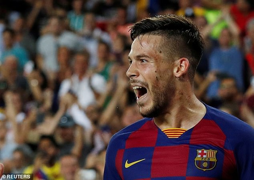 Barcelona 5-2 Betis: Cú đúp của Griezmann - 4 Barcelona 5-2 Betis: Cú đúp của Griezmann - 4