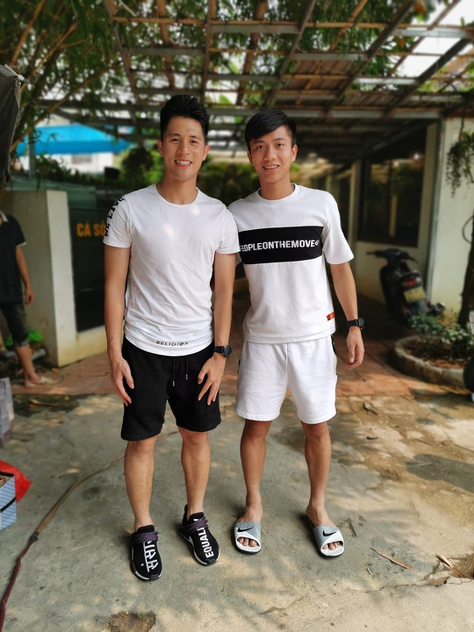 Đình Trọng, Phan Văn Đức bất ngờ có tên trong danh sách đội tuyển Việt Nam - 1 Đình Trọng, Phan Văn Đức bất ngờ có tên trong danh sách đội tuyển Việt Nam - 1