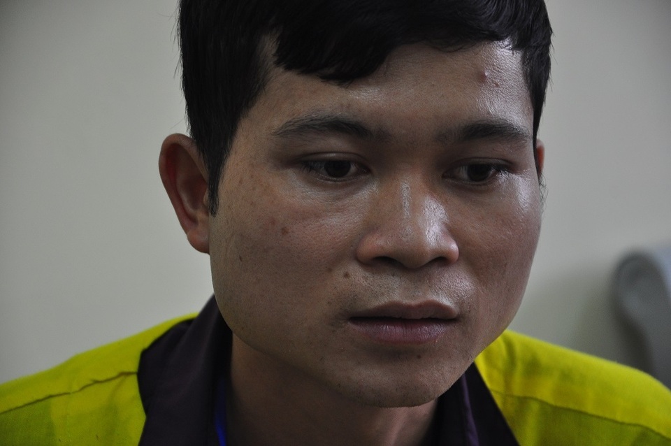 Xót thương cậu bé 9 tuổi bị u não, nhà bị bão lũ cuốn trôi - 3 Xót thương cậu bé 9 tuổi bị u não, nhà bị bão lũ cuốn trôi - 3