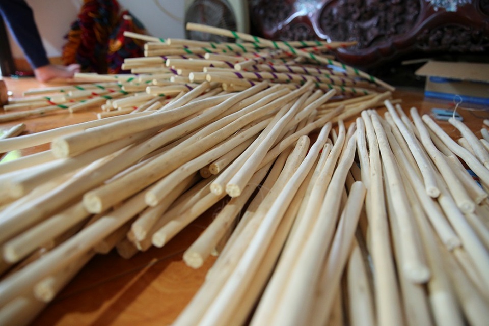 Người đàn ông hơn 40 năm làm đèn ông sư Trung thu ở Hà Nội - 8