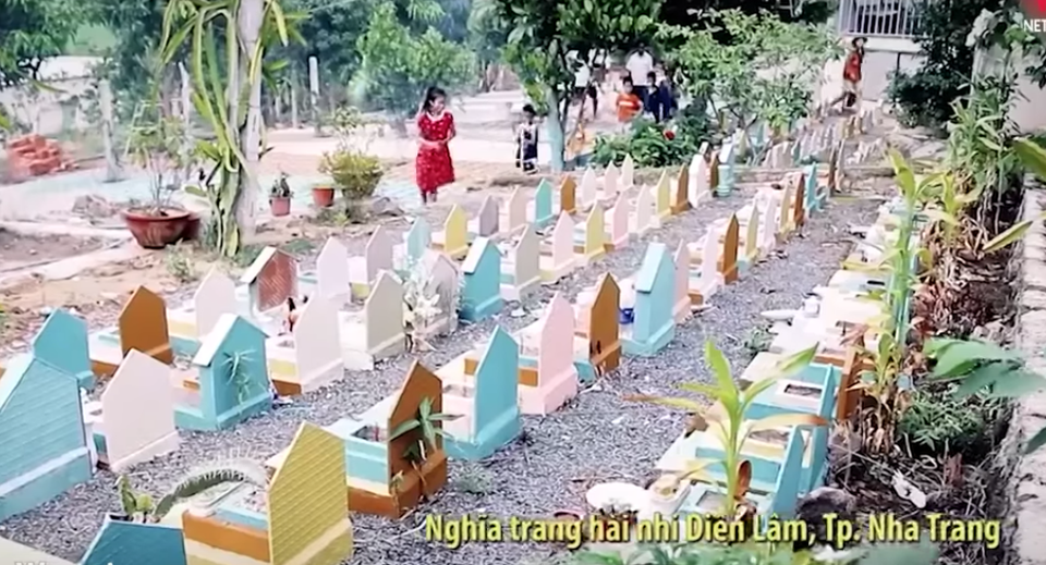 Người thu nhận hơn 20 nghìn xác thai nhi bị bỏ rơi nói gì? - 2