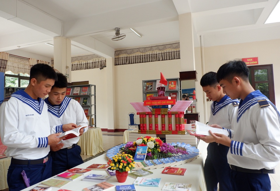 50 năm hiện thực hóa những mong muốn cuối cùng của Hồ Chủ tịch - 1 50 năm hiện thực hóa những mong muốn cuối cùng của Hồ Chủ tịch - 1