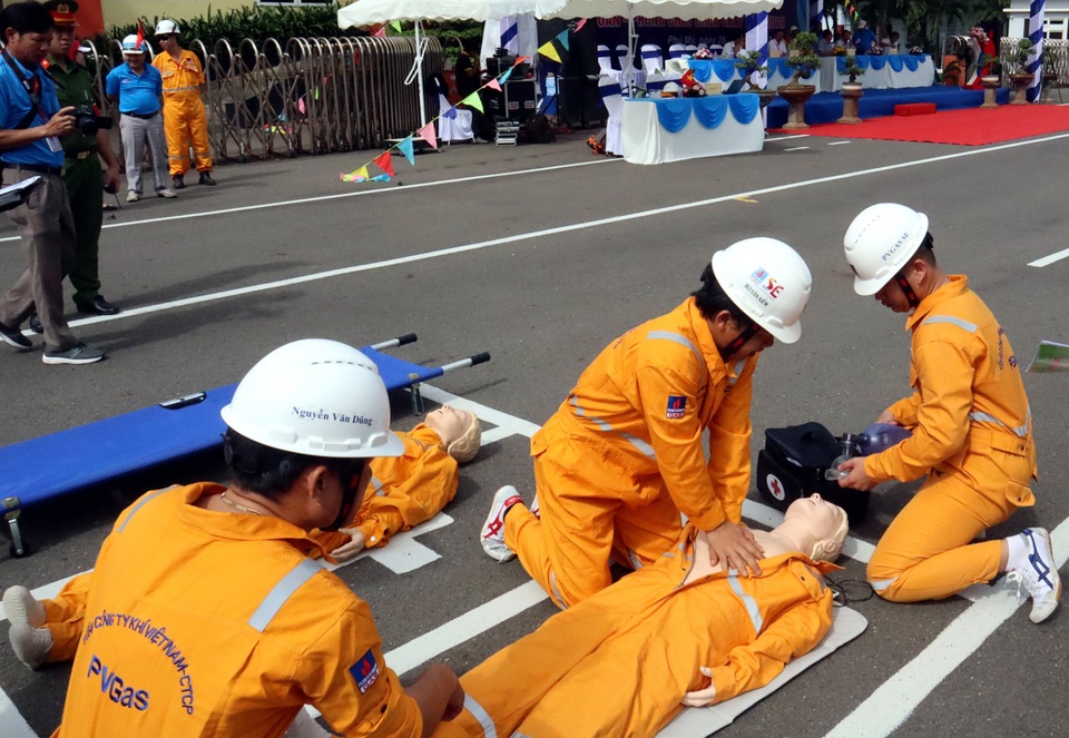 “Trái đất xanh” đề cập đến công tác nâng cao an toàn môi trường và phòng chống cháy nổ tại PV GAS - 2 “Trái đất xanh” đề cập đến công tác nâng cao an toàn môi trường và phòng chống cháy nổ tại PV GAS - 2
