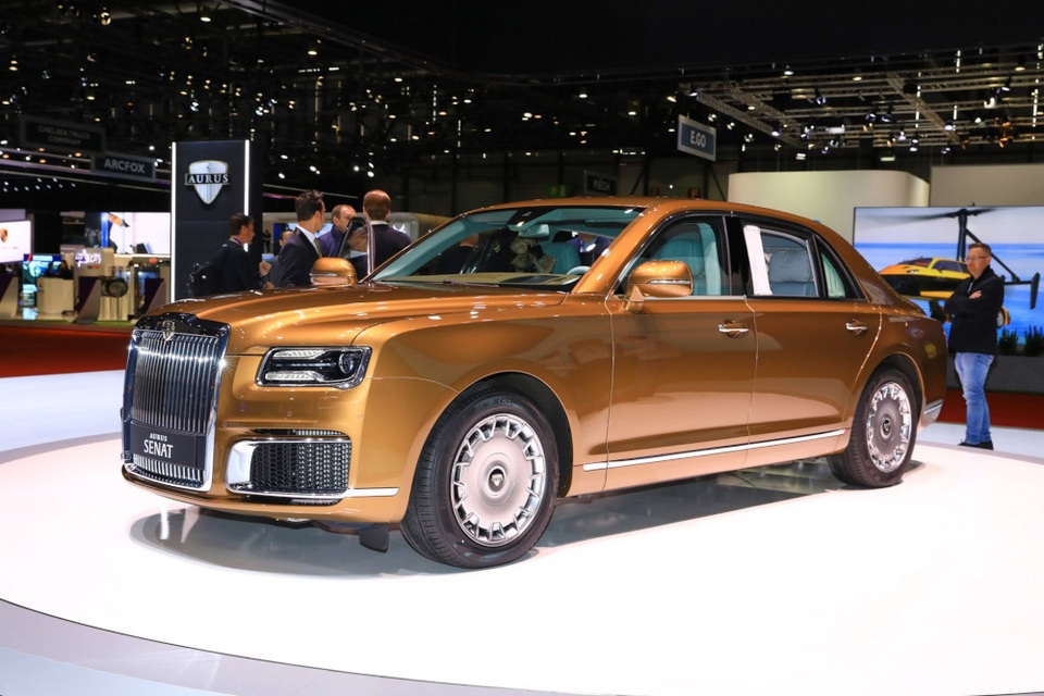 Rolls-Royce của nước Nga chốt giá tương đương hơn 6 tỉ đồng - 4 Rolls-Royce của nước Nga chốt giá tương đương hơn 6 tỉ đồng - 4