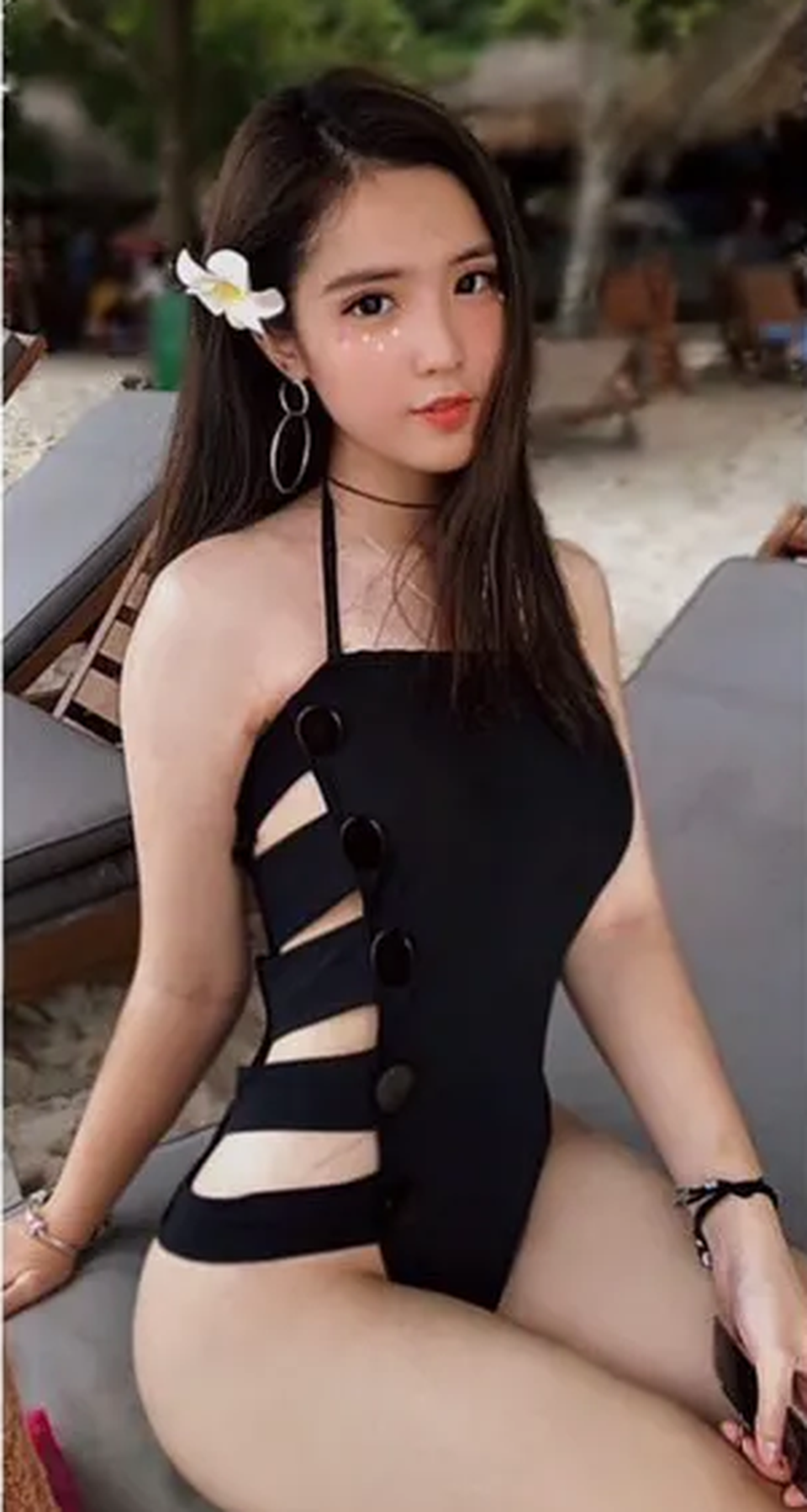 Chân dung nữ sinh mang hai dòng máu Việt - Trung gây “sốt” mạng - 5 Chân dung nữ sinh mang hai dòng máu Việt - Trung gây “sốt” mạng - 5