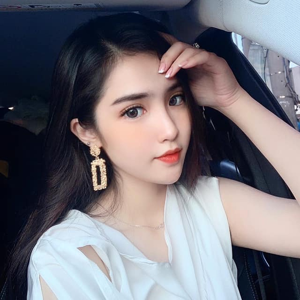 Chân dung nữ sinh mang hai dòng máu Việt - Trung gây “sốt” mạng - 4 Chân dung nữ sinh mang hai dòng máu Việt - Trung gây “sốt” mạng - 4