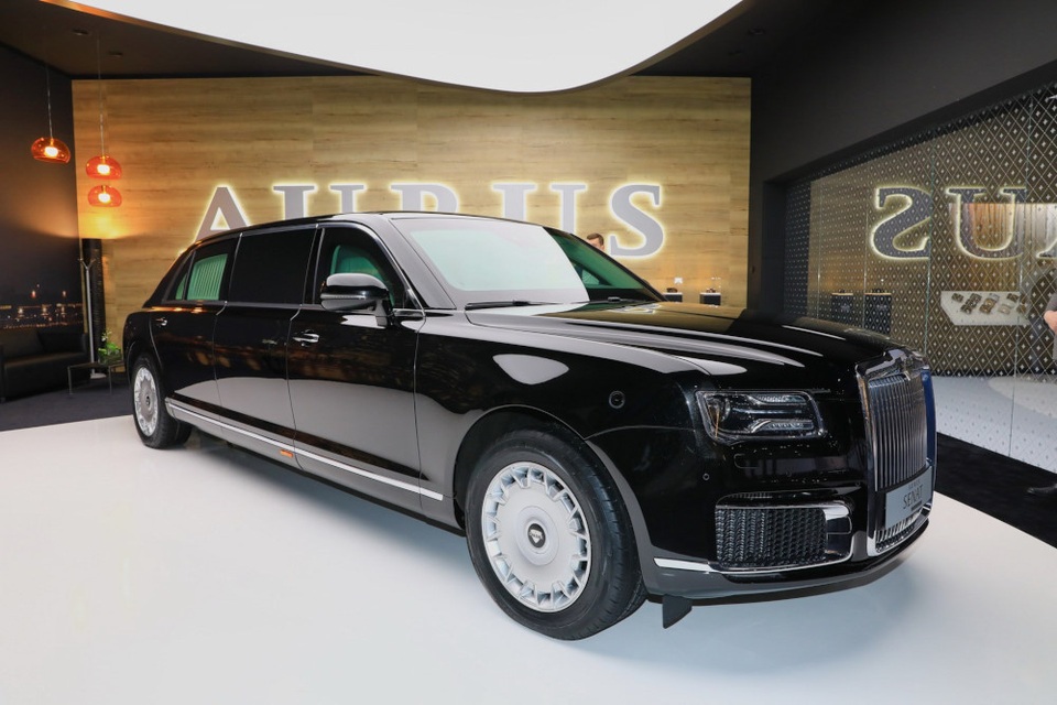 Rolls-Royce của nước Nga chốt giá tương đương hơn 6 tỉ đồng - 13 Rolls-Royce của nước Nga chốt giá tương đương hơn 6 tỉ đồng - 13