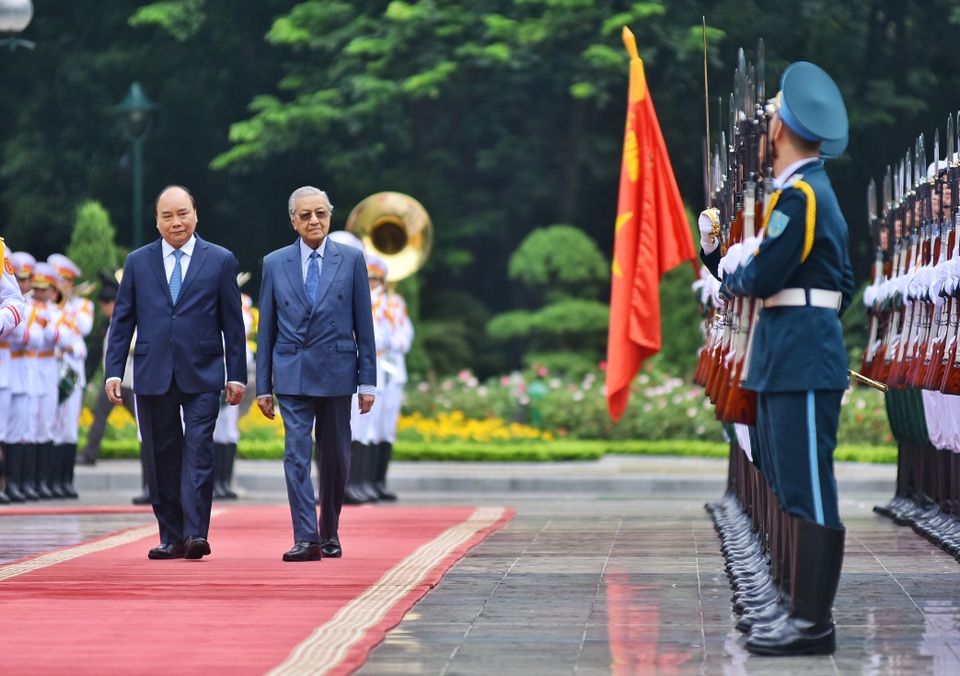 Lễ đón Thủ tướng Malaysia thăm chính thức Việt Nam - 3 Lễ đón Thủ tướng Malaysia thăm chính thức Việt Nam - 3