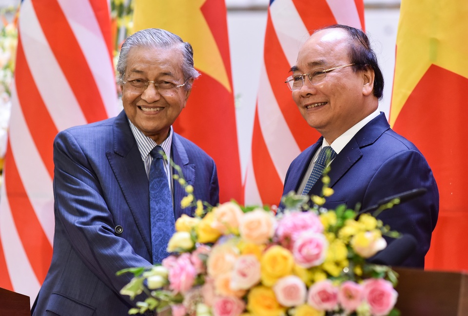 Lễ đón Thủ tướng Malaysia thăm chính thức Việt Nam - 6 Lễ đón Thủ tướng Malaysia thăm chính thức Việt Nam - 6
