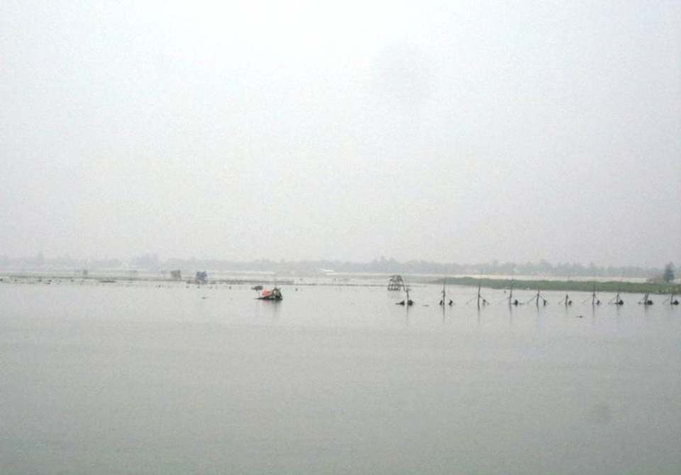 Thanh Hóa cấm biển, Nghệ An sẵn sàng phương án di dời 26 nghìn dân - 2 Thanh Hóa cấm biển, Nghệ An sẵn sàng phương án di dời 26 nghìn dân - 2