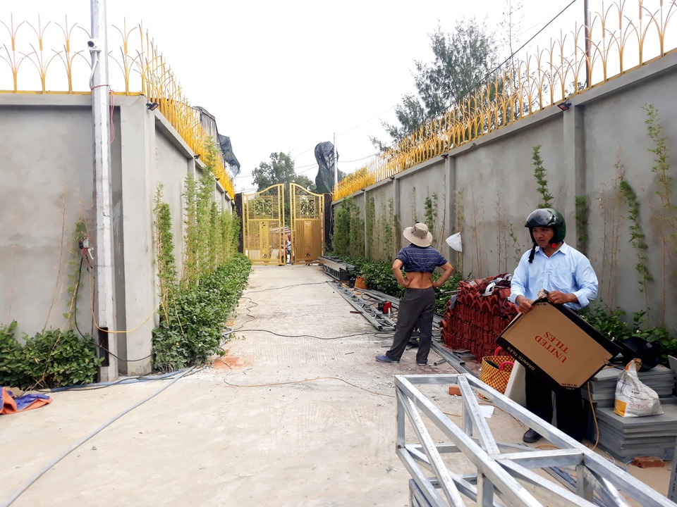 Dai dẳng tình trạng xây nhà trái phép chờ đền bù ở Làng Đại học Đà Nẵng - 2 Dai dẳng tình trạng xây nhà trái phép chờ đền bù ở Làng Đại học Đà Nẵng - 2