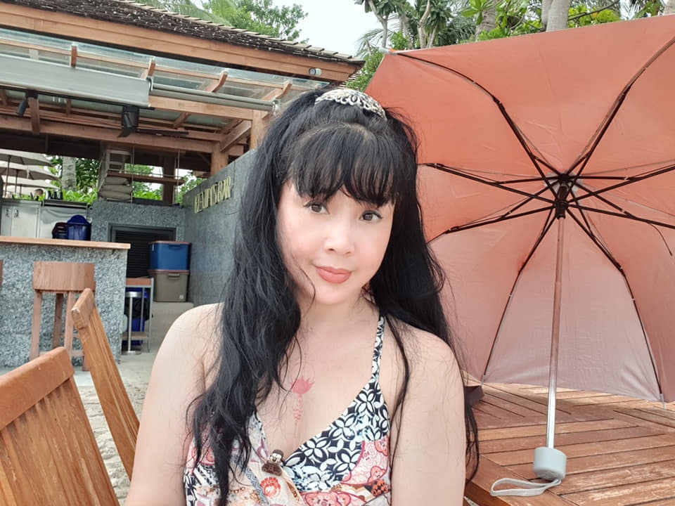 NSND Lan Hương khoe nhan sắc gợi cảm táo bạo ở tuổi 56 - 5 NSND Lan Hương khoe nhan sắc gợi cảm táo bạo ở tuổi 56 - 5