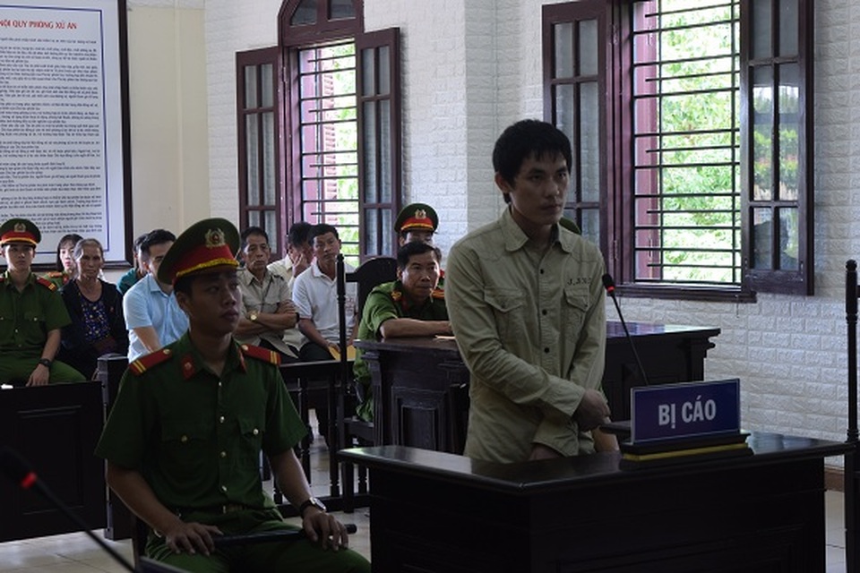 Kẻ vận chuyển hơn 3 tạ ma túy đá bị kết án tử hình - 1 Kẻ vận chuyển hơn 3 tạ ma túy đá bị kết án tử hình - 1