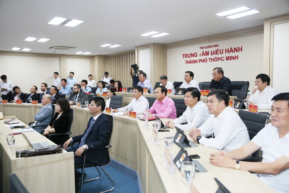 Khai trương Trung tâm Điều hành đô thị thông minh quy mô tích hợp đồng bộ nhất Việt Nam - 2 Khai trương Trung tâm Điều hành đô thị thông minh quy mô tích hợp đồng bộ nhất Việt Nam - 2