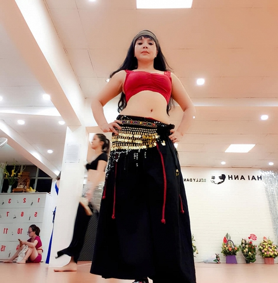 NSND Lan Hương khoe nhan sắc gợi cảm táo bạo ở tuổi 56 - 7 NSND Lan Hương khoe nhan sắc gợi cảm táo bạo ở tuổi 56 - 7