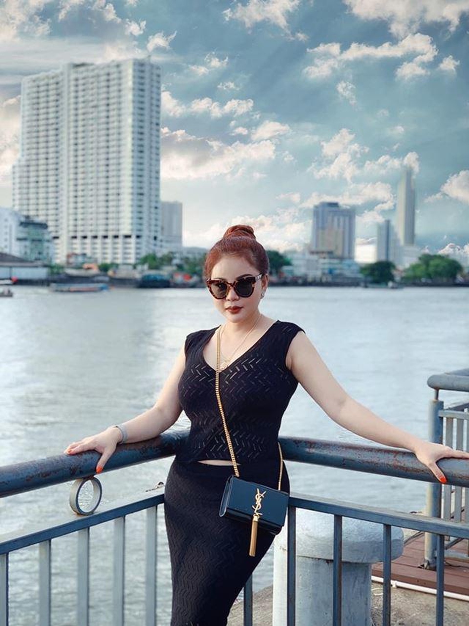 Lê Giang 18 năm miệt mài “dao kéo” khiến con trai lo “có ngày không nhận ra mẹ” - 5 Lê Giang 18 năm miệt mài “dao kéo” khiến con trai lo “có ngày không nhận ra mẹ” - 5