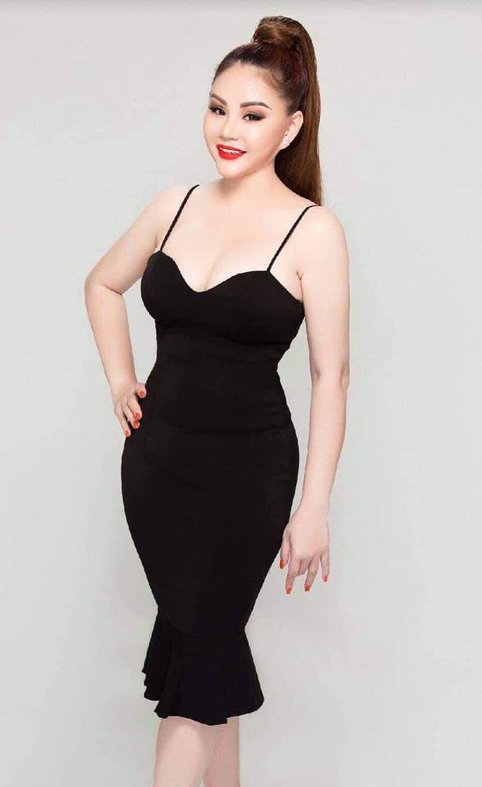 Lê Giang 18 năm miệt mài “dao kéo” khiến con trai lo “có ngày không nhận ra mẹ” - 17 Lê Giang 18 năm miệt mài “dao kéo” khiến con trai lo “có ngày không nhận ra mẹ” - 17