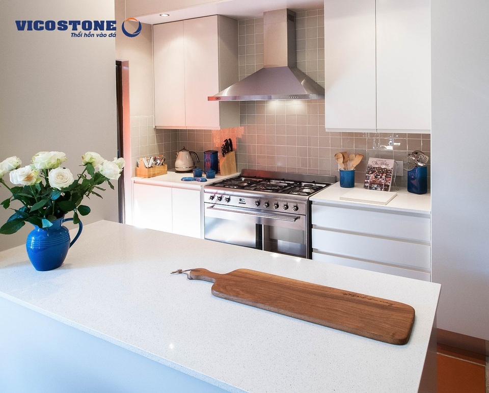 Bí quyết sử dụng đá gốc Thạch anh phù hợp từng phong cách bếp - 2