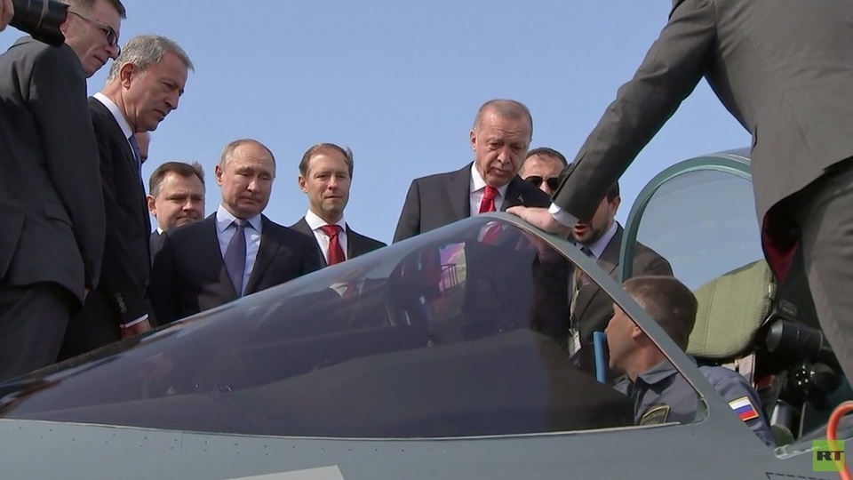Ông Putin mời Tổng thống Thổ Nhĩ Kỳ chiêm ngưỡng bóng ma bầu trời Su-57 - 1 Ông Putin mời Tổng thống Thổ Nhĩ Kỳ chiêm ngưỡng bóng ma bầu trời Su-57 - 1