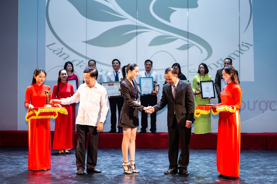 Mỹ phẩm Thanh Dược ngày càng tạo dựng uy tín với cộng đồng nhờ những hoạt động xã hội nổi bật - 3 Mỹ phẩm Thanh Dược ngày càng tạo dựng uy tín với cộng đồng nhờ những hoạt động xã hội nổi bật - 3