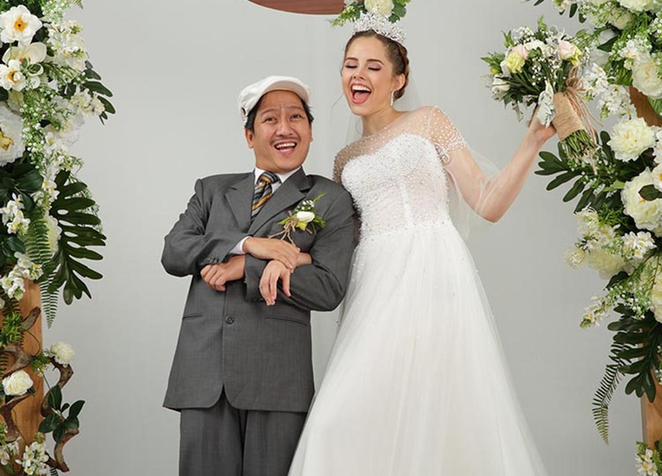 Trường Giang gây bất ngờ khi tung ảnh cưới cùng người mẫu Tây - 2 Trường Giang gây bất ngờ khi tung ảnh cưới cùng người mẫu Tây - 2