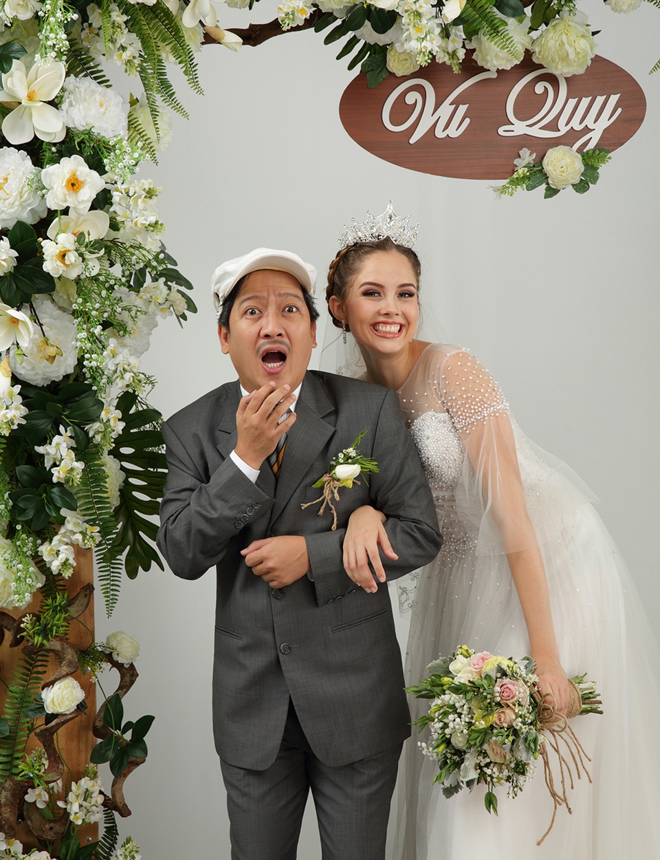 Trường Giang gây bất ngờ khi tung ảnh cưới cùng người mẫu Tây - 3 Trường Giang gây bất ngờ khi tung ảnh cưới cùng người mẫu Tây - 3