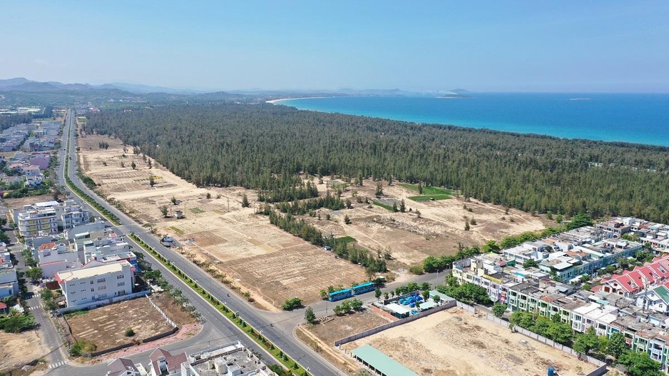 BĐS Phú Yên thu hút các nhà đầu tư tiềm năng - 1 BĐS Phú Yên thu hút các nhà đầu tư tiềm năng - 1