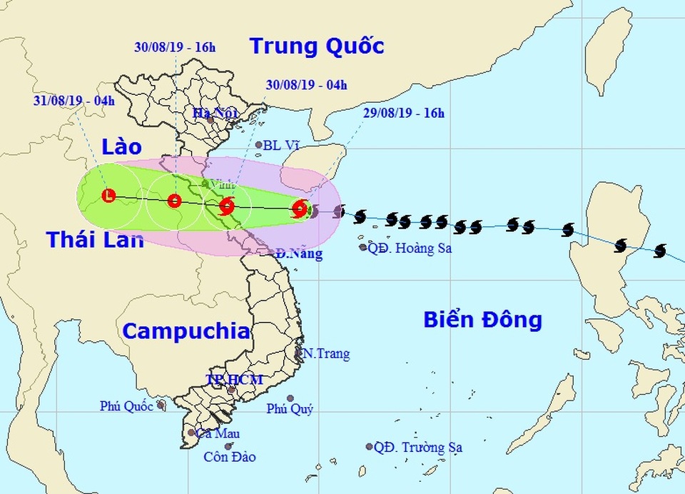 Sáng mai bão số 4 vào đất liền Nghệ An - Quảng Bình - 1 Sáng mai bão số 4 vào đất liền Nghệ An - Quảng Bình - 1