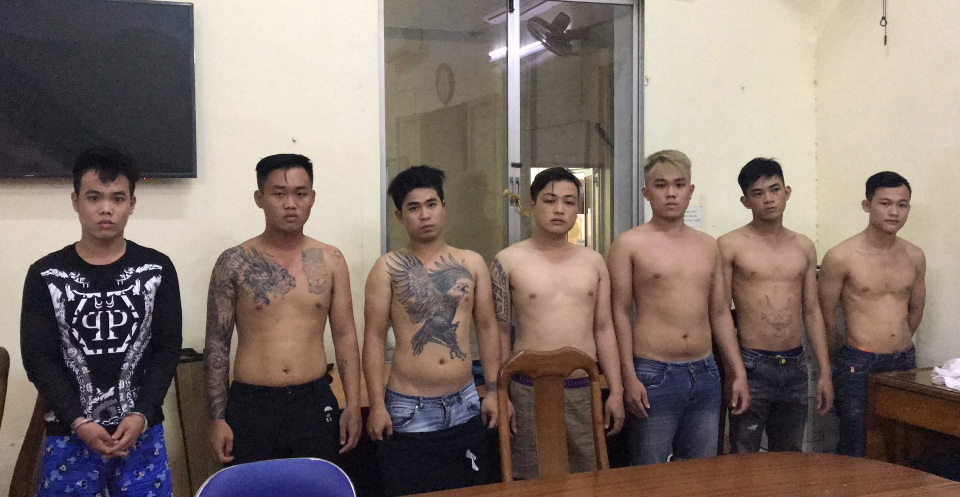 Bắt nhóm giang hồ đập phá nhà hàng ở trung tâm Sài Gòn - 1 Bắt nhóm giang hồ đập phá nhà hàng ở trung tâm Sài Gòn - 1
