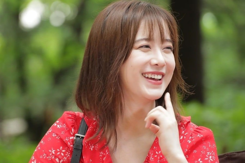 Mặc chồng trẻ bị chỉ trích bội bạc, Goo Hye Sun thành công rực rỡ sau tuyên bố ly hôn - 2 Mặc chồng trẻ bị chỉ trích bội bạc, Goo Hye Sun thành công rực rỡ sau tuyên bố ly hôn - 2
