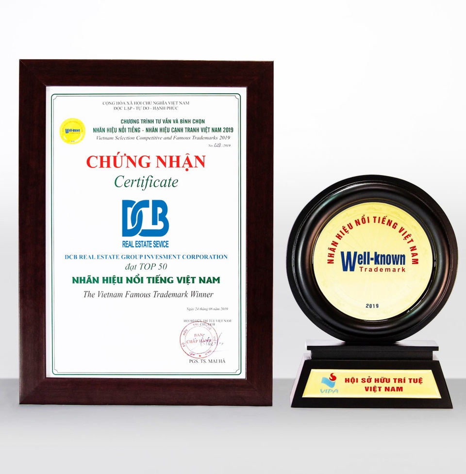 Chủ tịch Tập đoàn địa ốc DCB nhận giải thưởng nhãn hiệu nổi tiếng Việt Nam - 4 Chủ tịch Tập đoàn địa ốc DCB nhận giải thưởng nhãn hiệu nổi tiếng Việt Nam - 4