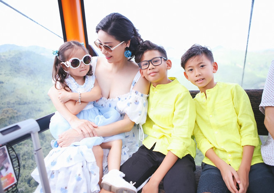 Hoa hậu Hà Kiều Anh: “Tôi luôn lo lắng sẽ mất đi hạnh phúc mình đang có” - 5 Hoa hậu Hà Kiều Anh: “Tôi luôn lo lắng sẽ mất đi hạnh phúc mình đang có” - 5