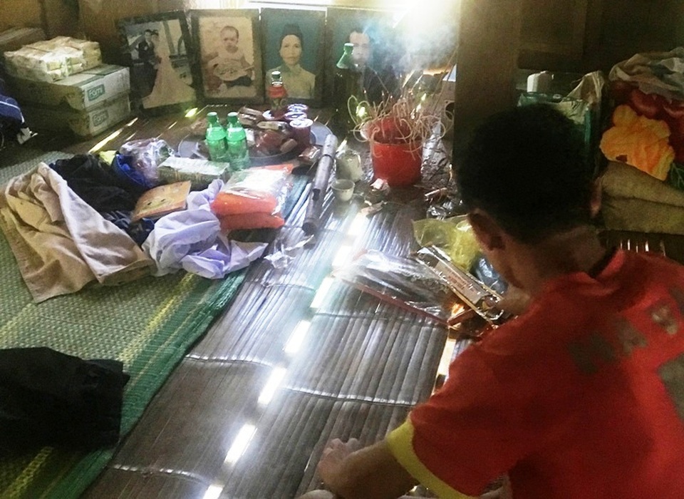 Gia đình 6 người mất tích trong lũ dữ, mới tìm được 3 thi thể  - 2