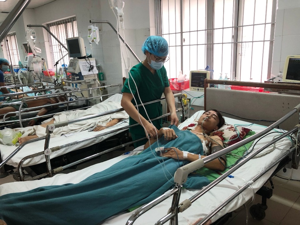 Cứu sống nam thanh niên bị cây sắt đâm xuyên phổi - 2 Cứu sống nam thanh niên bị cây sắt đâm xuyên phổi - 2