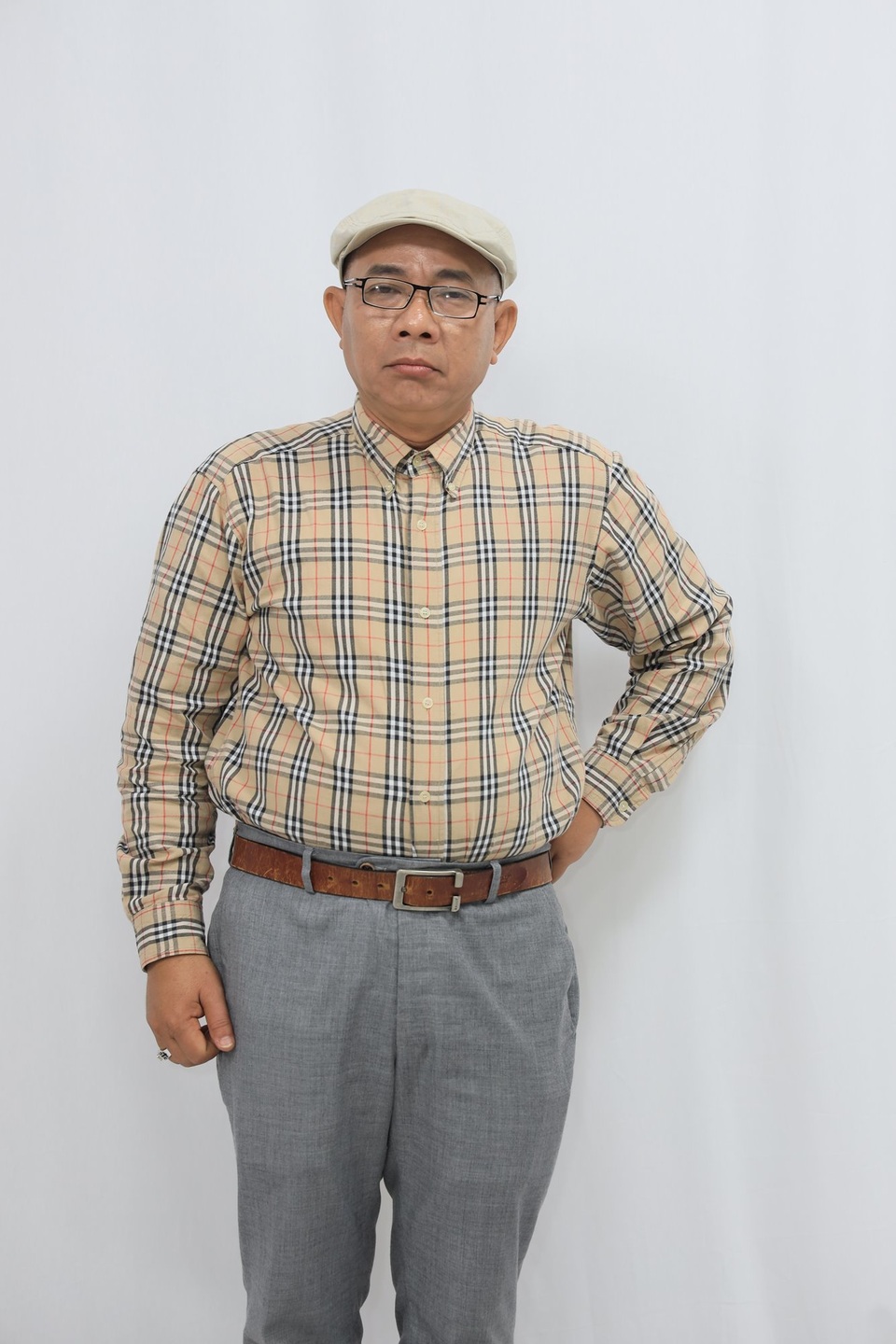 Nghệ sĩ Trung Dân bị cha 97 tuổi mắng vì khoe của - 1 Nghệ sĩ Trung Dân bị cha 97 tuổi mắng vì khoe của - 1