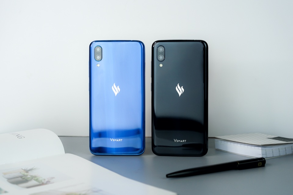 VinSmart tung bộ đôi smartphone mới giá dưới 2 triệu đồng - 1 VinSmart tung bộ đôi smartphone mới giá dưới 2 triệu đồng - 1